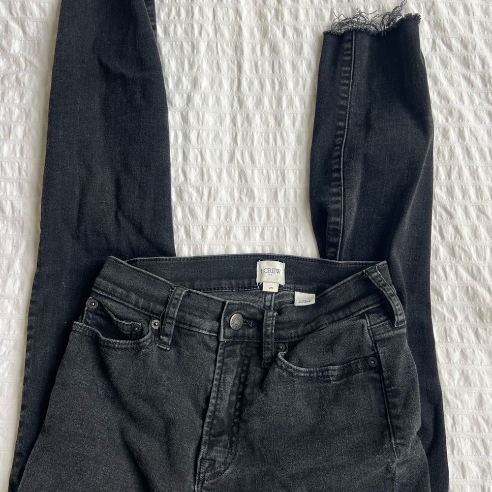 JCREW BLACK FRAYED JEANS